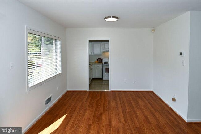 10637 Montrose Ave in Bethesda, MD - Building Photo - Building Photo