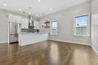 189 Trenton St in Boston, MA - Building Photo - Building Photo