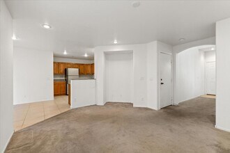 9267 Hollander Ave in Las Vegas, NV - Building Photo - Building Photo