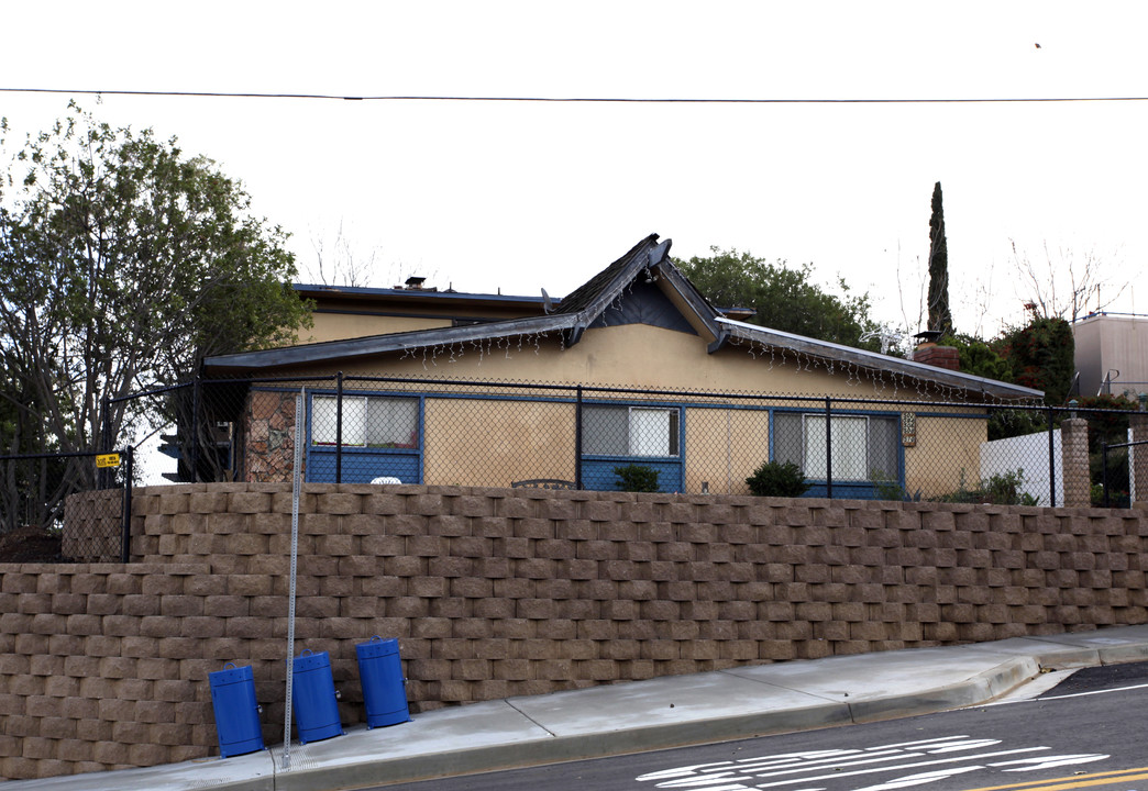 502-510 S Tulip St in Escondido, CA - Building Photo