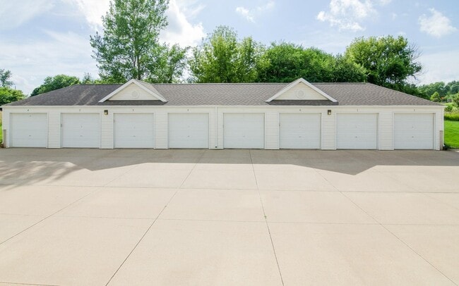 1230 Murray St NE, Unit 3 in Cedar Rapids, IA - Building Photo - Building Photo