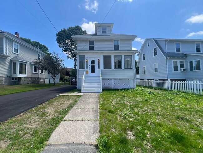 112 Cleveland Ave in Braintree, MA - Building Photo - Building Photo
