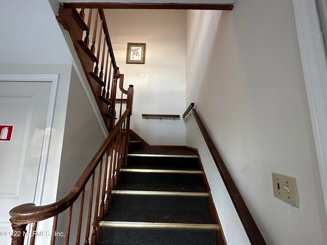 1641 Larue Ave in Jacksonville, FL - Building Photo - Building Photo