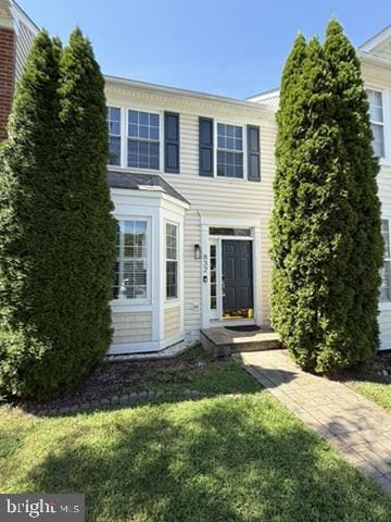 property at 832 Stonehurst Ct