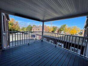 67 West Merrimack, 2 in Manchester, NH - Building Photo - Building Photo