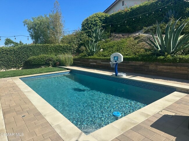 1961 McCrea Rd in Thousand Oaks, CA - Building Photo - Building Photo
