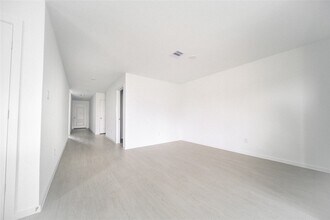 9314 Speckled Trout Dr in Baytown, TX - Building Photo - Building Photo