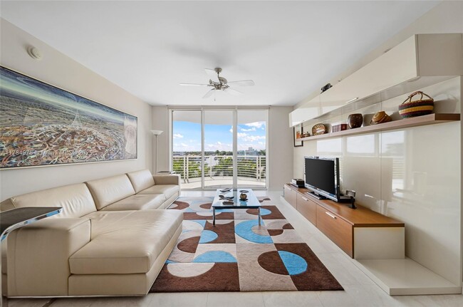 2831 N Ocean Blvd in Fort Lauderdale, FL - Foto de edificio - Building Photo