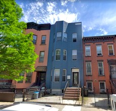 426 Chauncey St in Brooklyn, NY - Building Photo - Building Photo