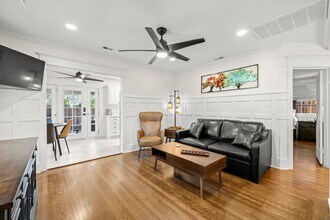 401 Alhambra Blvd in Sacramento, CA - Building Photo - Building Photo