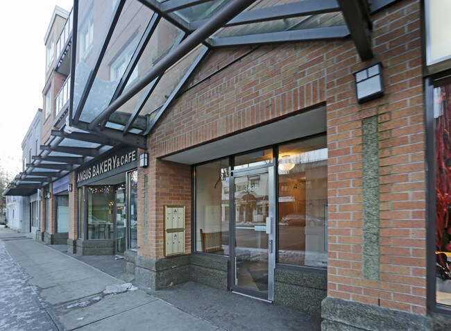 Coral Court in Vancouver, BC - Building Photo - Building Photo