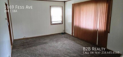 1069 Fess Ave in Akron, OH - Building Photo - Building Photo