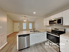 2048 Ballston Pl in Knightdale, NC - Building Photo - Building Photo