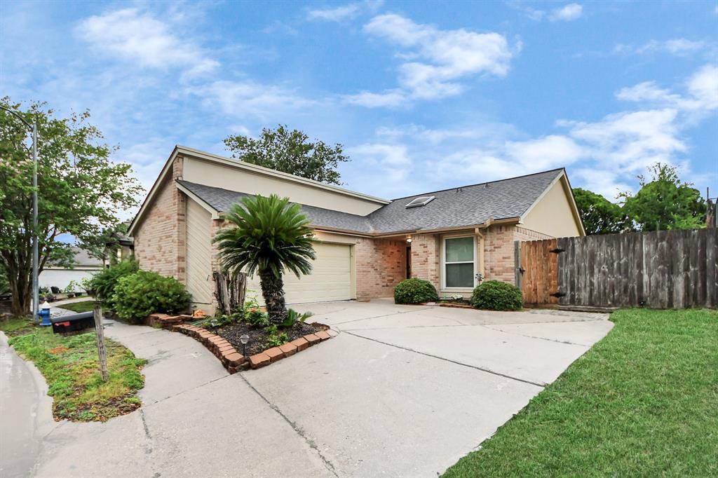 8502 Fawn Terrace Dr in Houston, TX - Building Photo