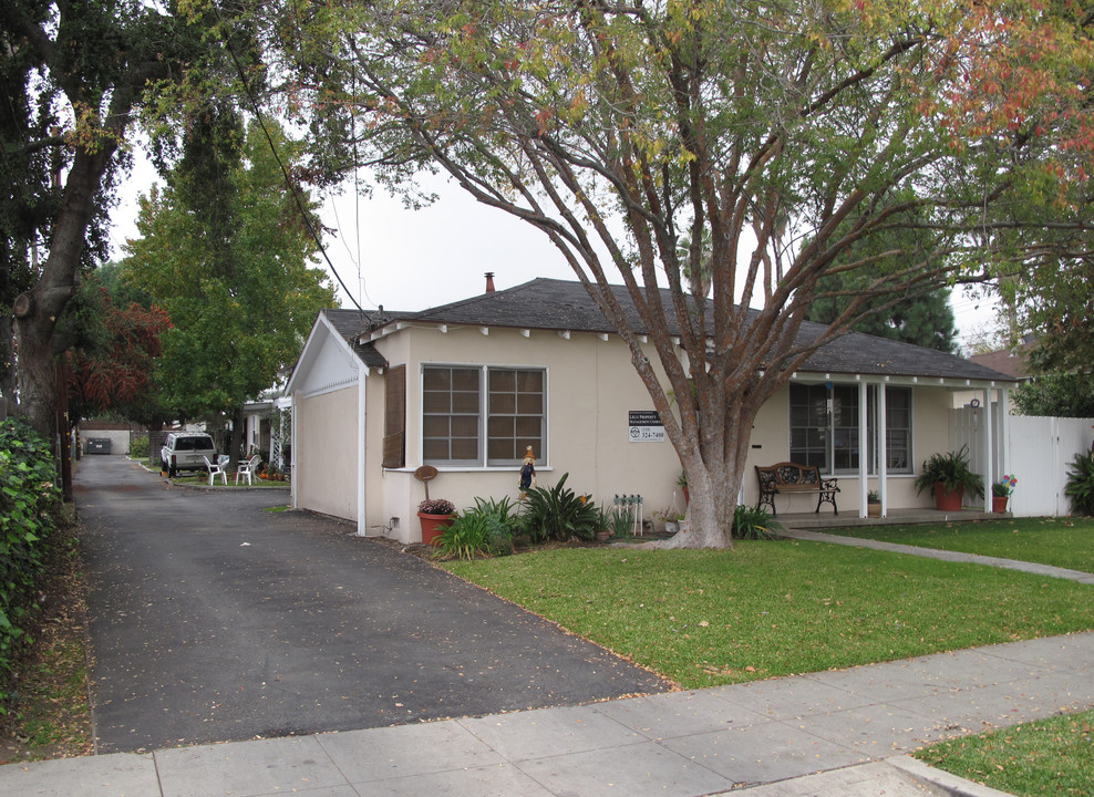 219 S Madison Ave in Monrovia, CA - Building Photo