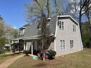 Cherokee Oaks in Cumming, GA - Building Photo - Building Photo