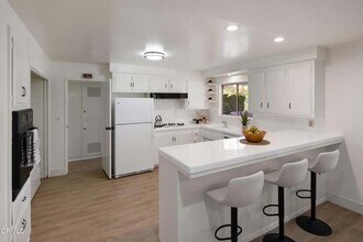 3514 St Elizabeth Rd in Glendale, CA - Building Photo - Building Photo