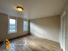 910 Edmondson Ave in Baltimore, MD - Building Photo - Building Photo