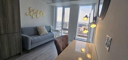 500 Front St W in Toronto, ON - Building Photo - Building Photo