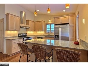 39 Grove St in St. Paul, MN - Building Photo - Building Photo