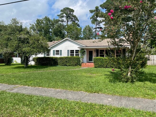 510 Thomas Ave in Wilmington, NC - Building Photo - Building Photo