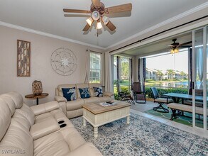 6215 Wilshire Pines Cir in Naples, FL - Building Photo - Building Photo