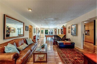 420 NE 36th St in Boca Raton, FL - Foto de edificio - Building Photo