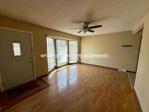 9350 E 69th Terrace in Raytown, MO - Building Photo - Building Photo
