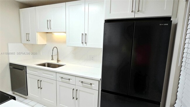 property at 1912 Palmland Dr