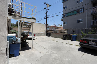 960 S Kingsley Dr in Los Angeles, CA - Building Photo - Building Photo