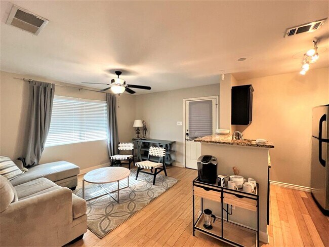 1307 Norwalk Ln in Austin, TX - Building Photo - Building Photo