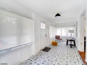 415 Orange Rd in Montclair, NJ - Building Photo - Building Photo