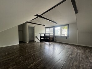8 3rd St in Hoosick Falls, NY - Building Photo - Building Photo