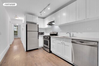 312 W 90th St in New York, NY - Building Photo - Building Photo