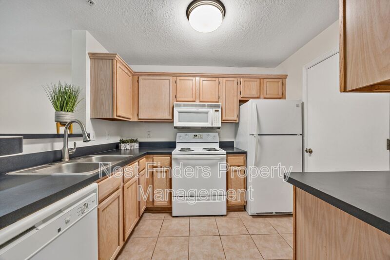 7701 Timberlin Park Blvd in Jacksonville, FL - Building Photo