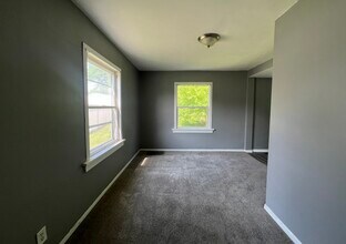 810 Alliance Ave in Rockford, IL - Building Photo - Building Photo