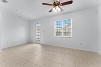 7916 Edgewood Forest Dr in Orlando, FL - Foto de edificio - Building Photo