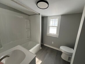 216 W Dolman St in St. Joseph, MO - Building Photo - Building Photo