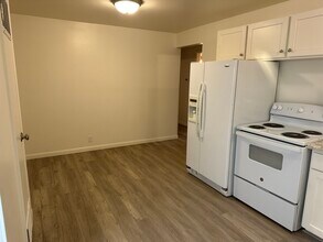 3751 S Redmaple Rd, Unit 3751 Redmaple in Millcreek, UT - Building Photo - Building Photo