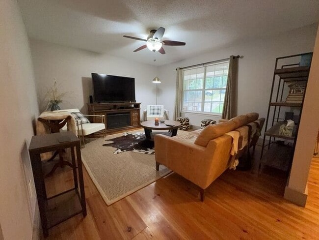 184 Winding Creek Way in Chapin, SC - Building Photo - Building Photo