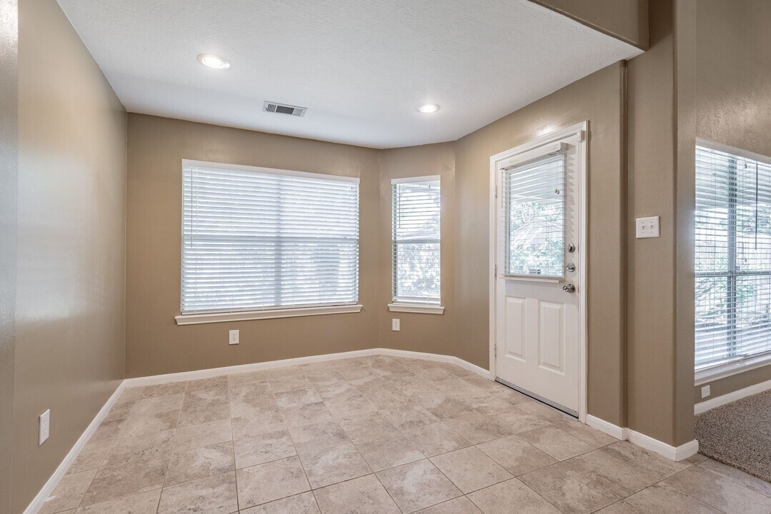 18326 Cinderwood Dr in Cypress, TX - Building Photo