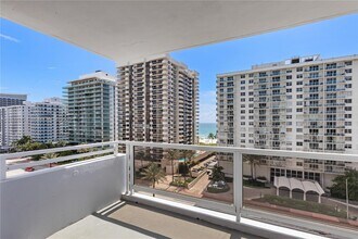 5700 Collins Ave in Miami Beach, FL - Building Photo - Building Photo