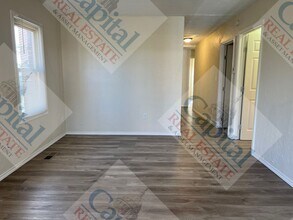 530 E Boeing Dr in Midwest City, OK - Building Photo - Building Photo