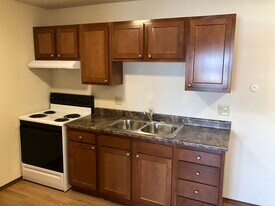 3505 S West Ave, Unit 8 in Sioux Falls, SD - Building Photo
