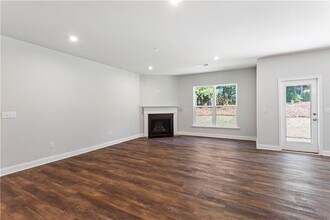 425 Greyfield Dr in Canton, GA - Building Photo - Building Photo