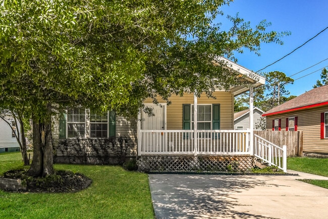 property at 1243 Floyd St