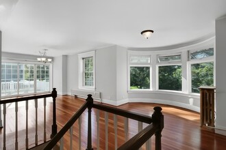 89 N Pine Ave, Unit 2 in Albany, NY - Building Photo - Building Photo