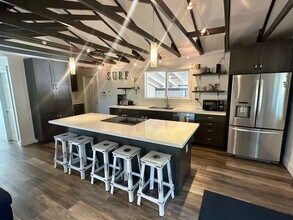 42 Kupono St in Paia, HI - Building Photo - Building Photo