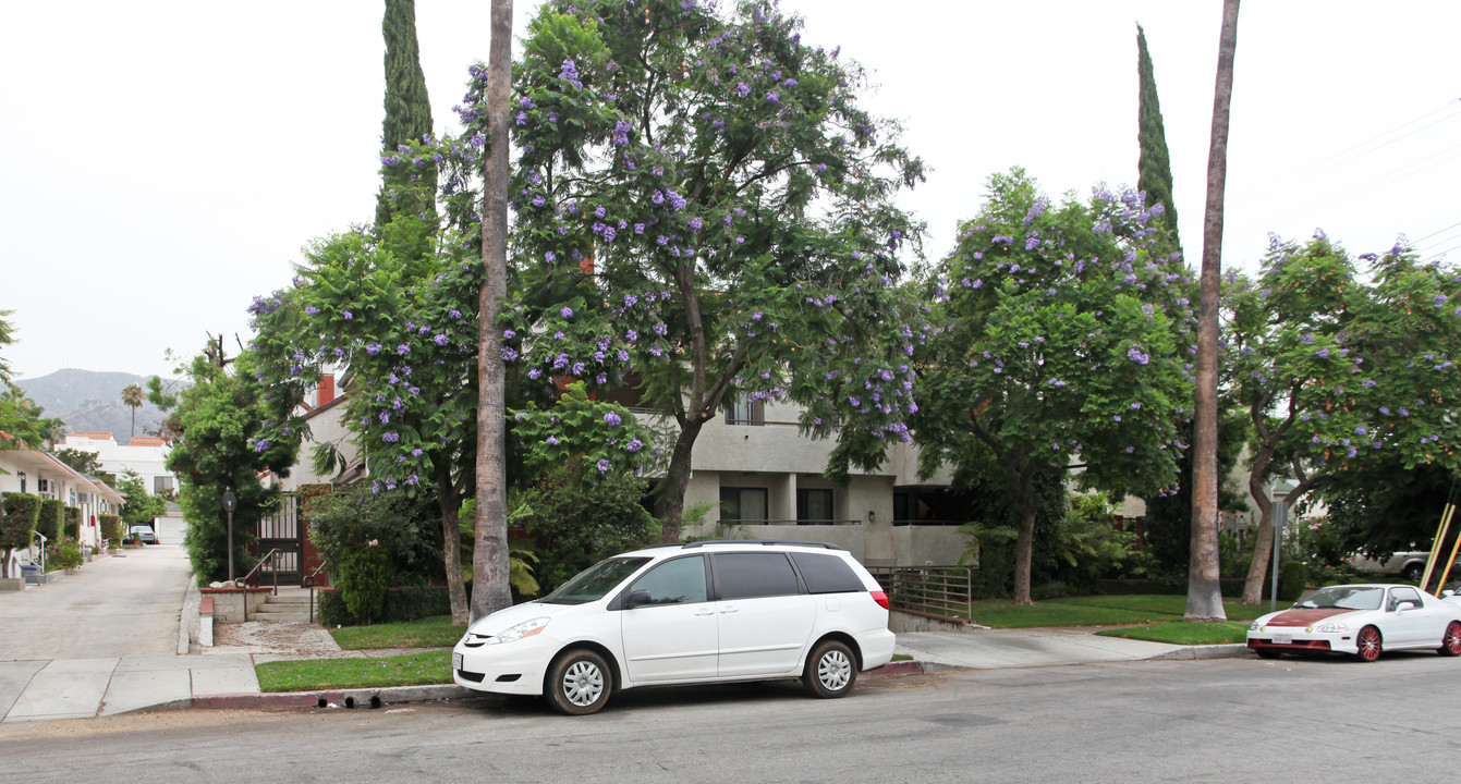 1335 5th St in Glendale, CA - Building Photo