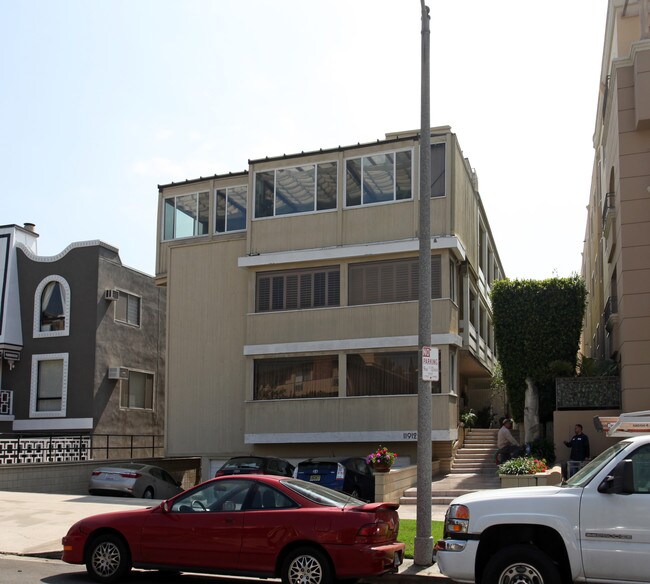 11912 Gorham Ave in Los Angeles, CA - Foto de edificio - Building Photo